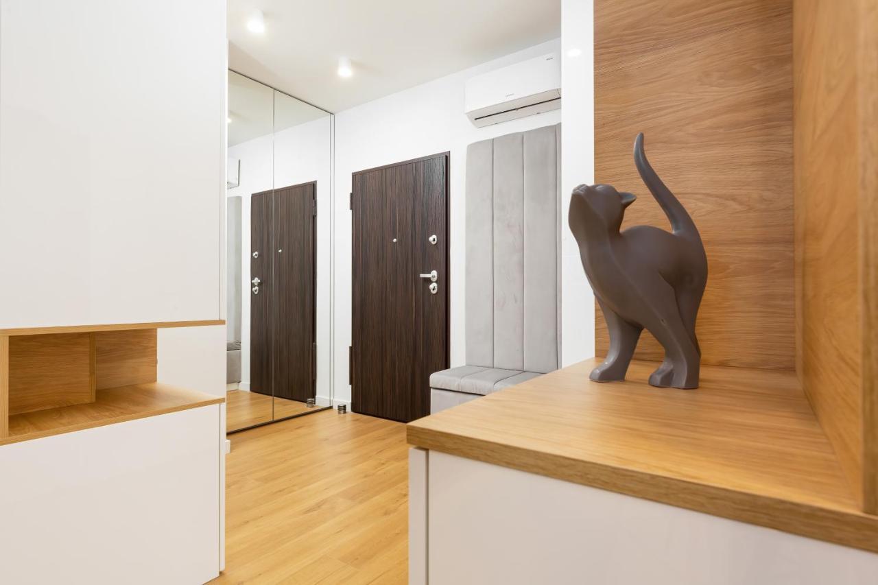 Apartment City Center Grzybowska By Renters Prestige ワルシャワ エクステリア 写真